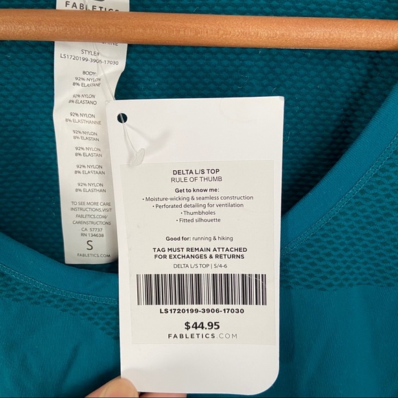 Fabletics Running Top (BRAND NEW W/TAGS) - Picture 3 of 3